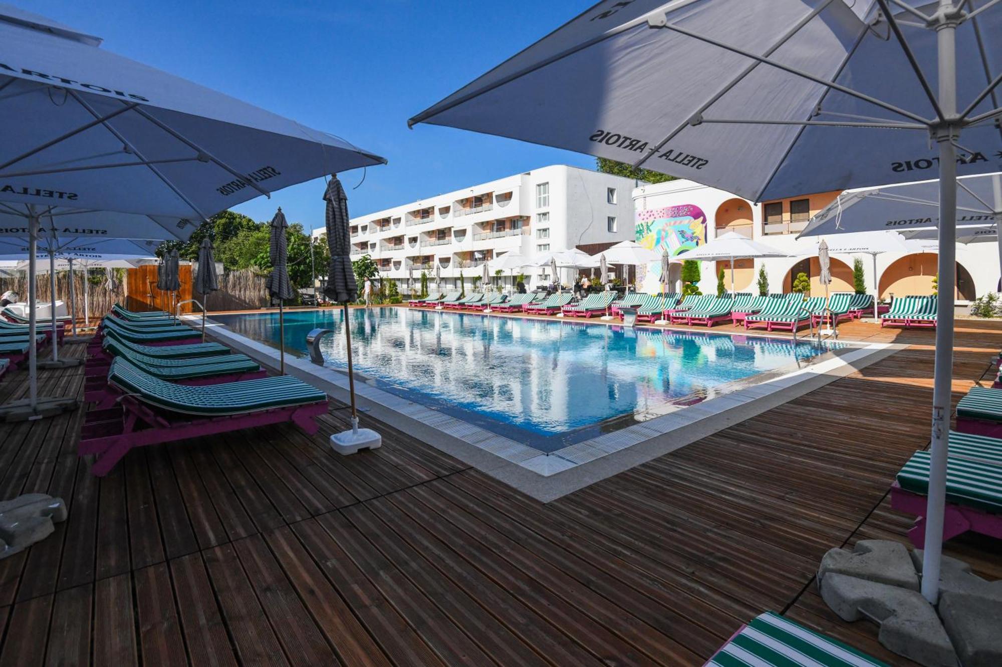 Отель Ibis Styles Венус Экстерьер фото