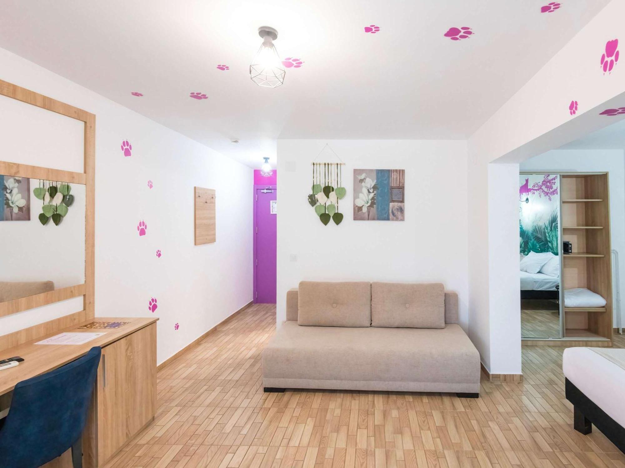Отель Ibis Styles Венус Экстерьер фото
