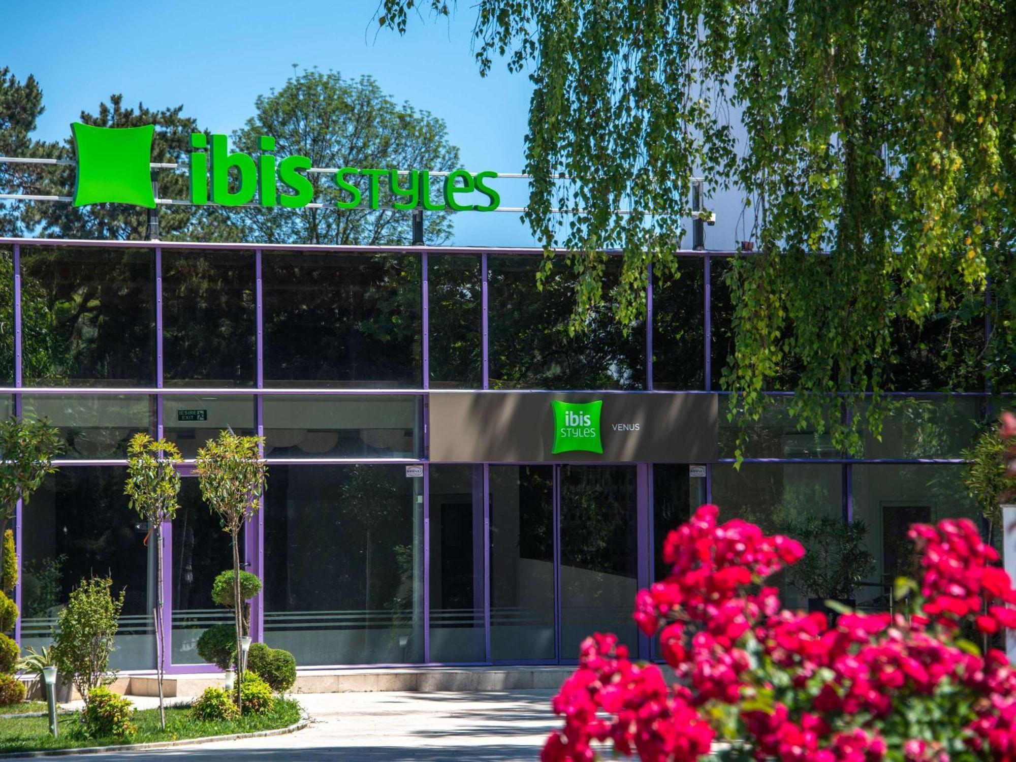Отель Ibis Styles Венус Экстерьер фото